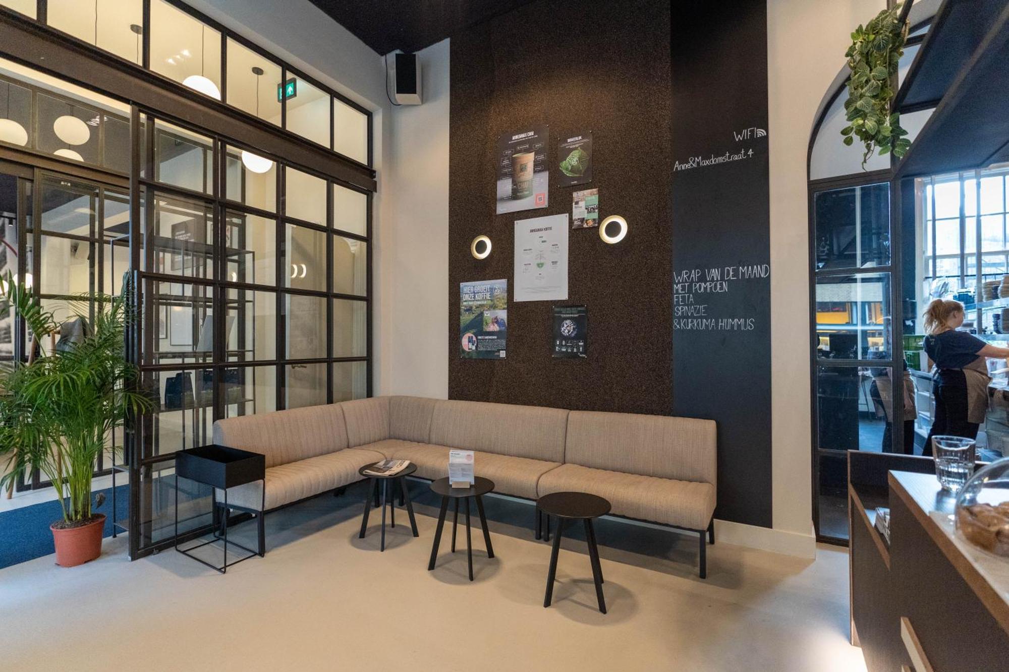 Simple Hotel 4*